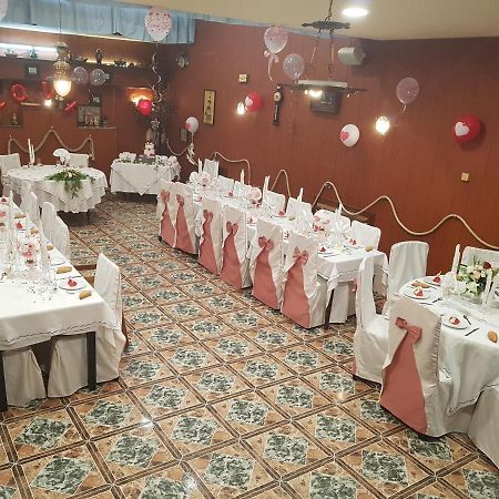 Hostal Milenium Els Monjos Екстер'єр фото